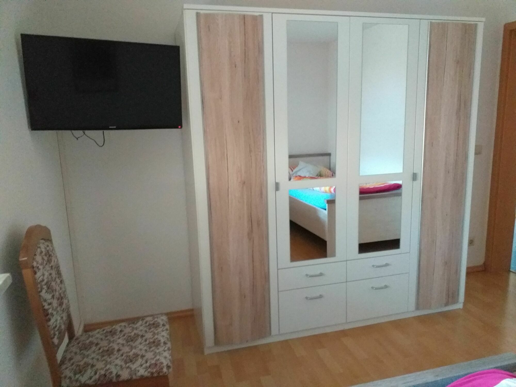 Ferienwohnung Fam.Lutz Knittelsheim Zimmer foto
